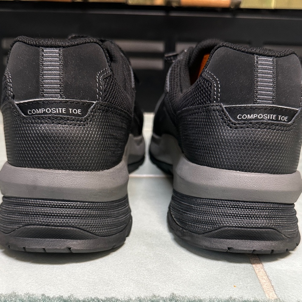 Caterpillar Black and Yellow Composite Toe - Picture 2 of 7